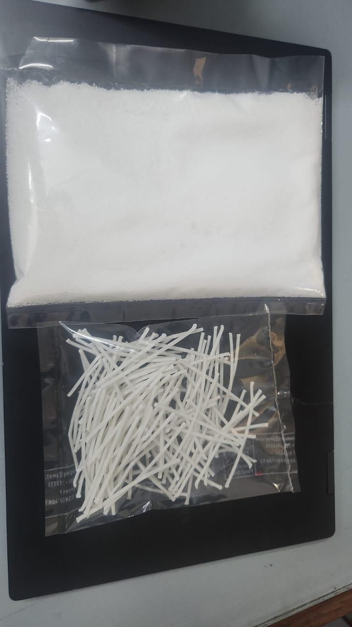 Pearl Soy Wax for Custom Candles (200g + 50 Wicks)